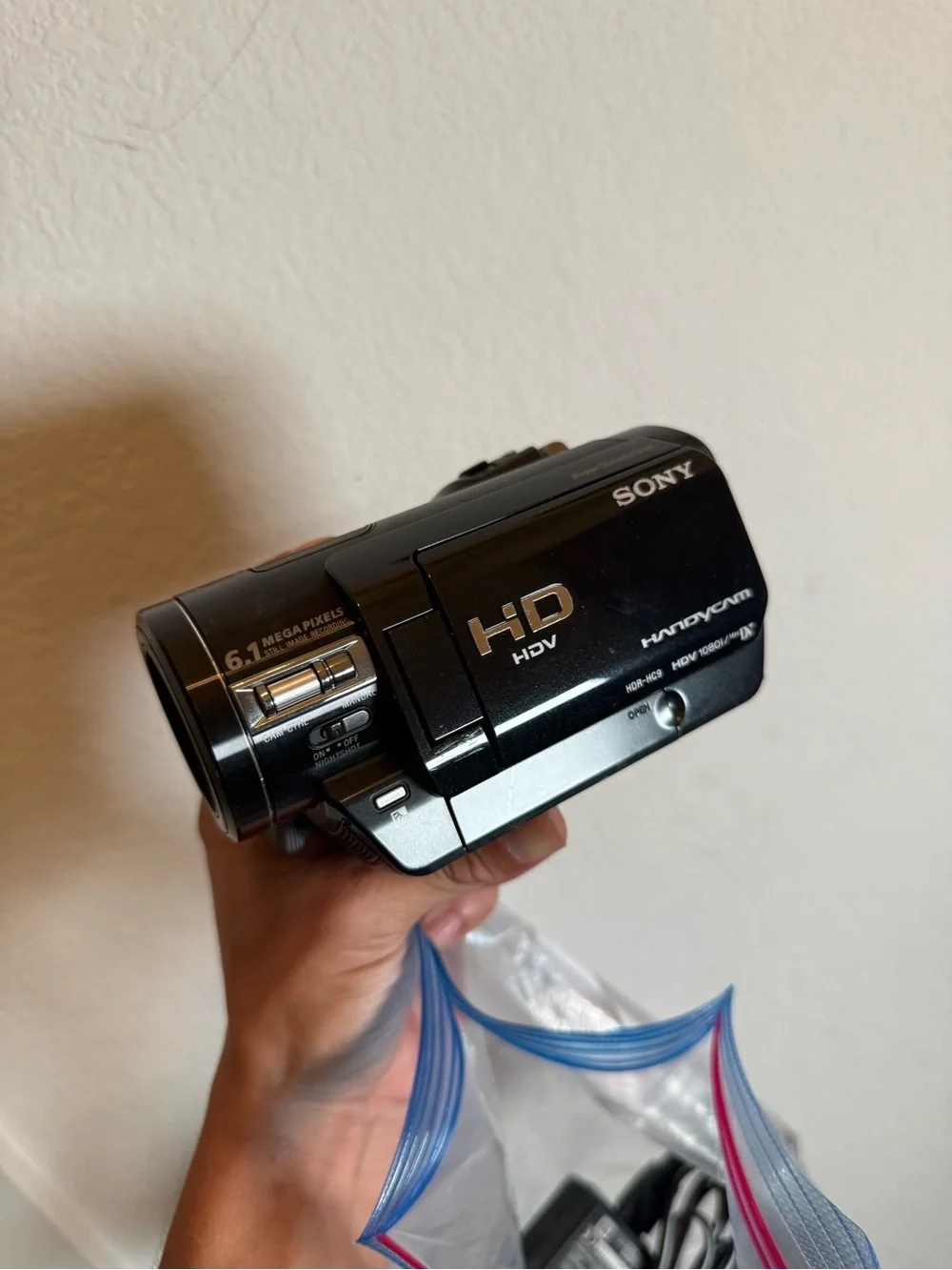 Sony mini dv rare retro digital camera HDV Handycam Camcorder music video hc9